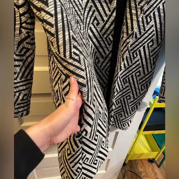 Geometric Coat from Zara - Picture 6 of 8